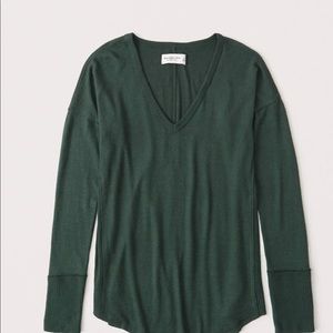 Cozy Long-Sleeve V-Neck Legging Tee